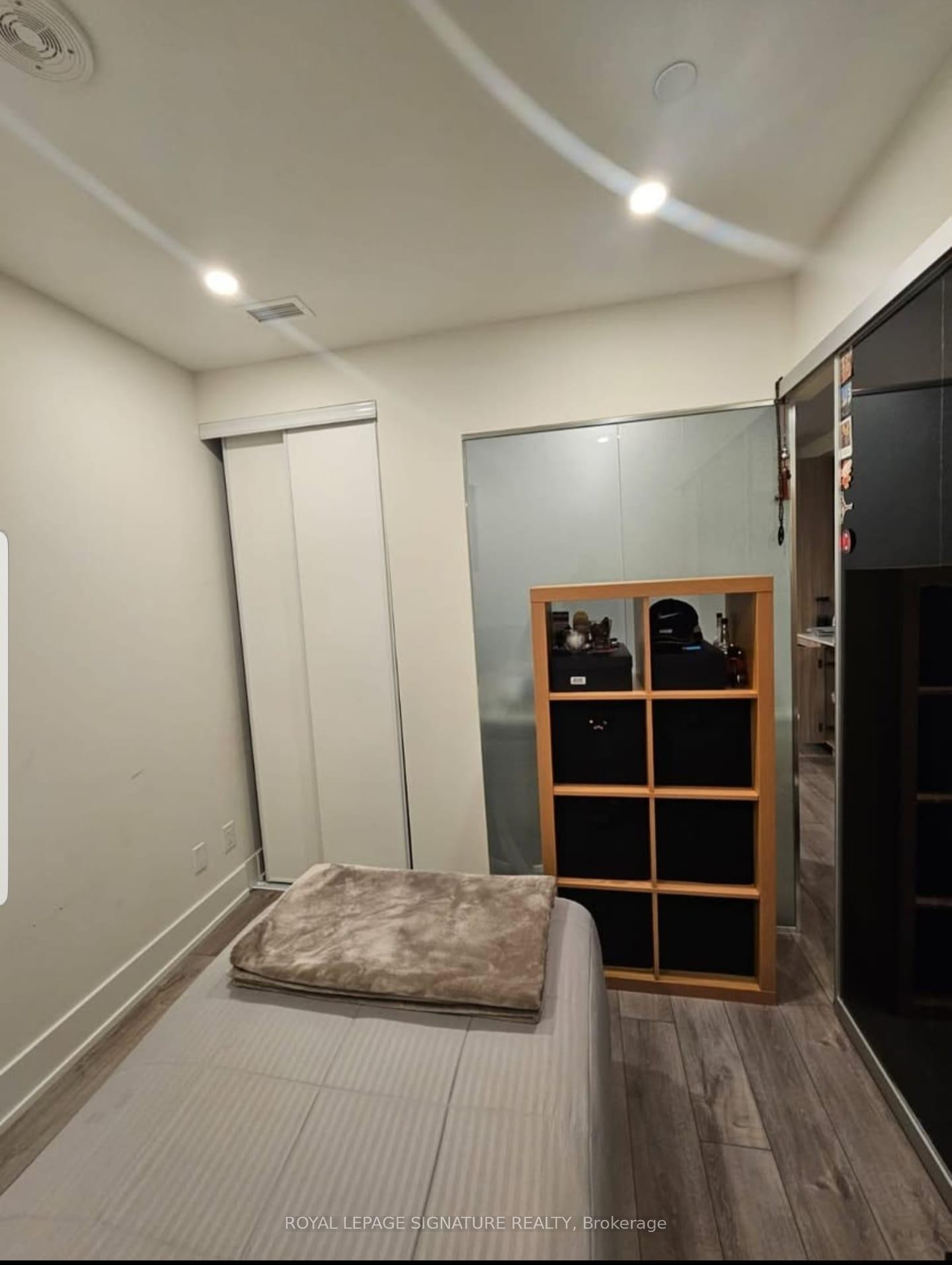 910-3100 Keele Street, Toronto, ON - Indoor