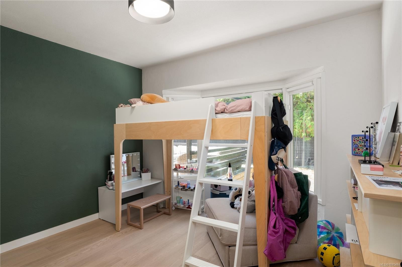 5276 Parker Ave, Saanich, BC