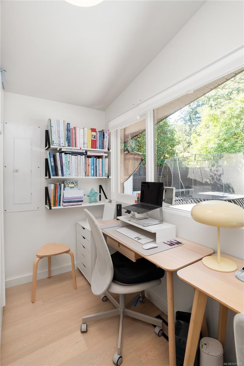 5276 Parker Ave, Saanich, BC