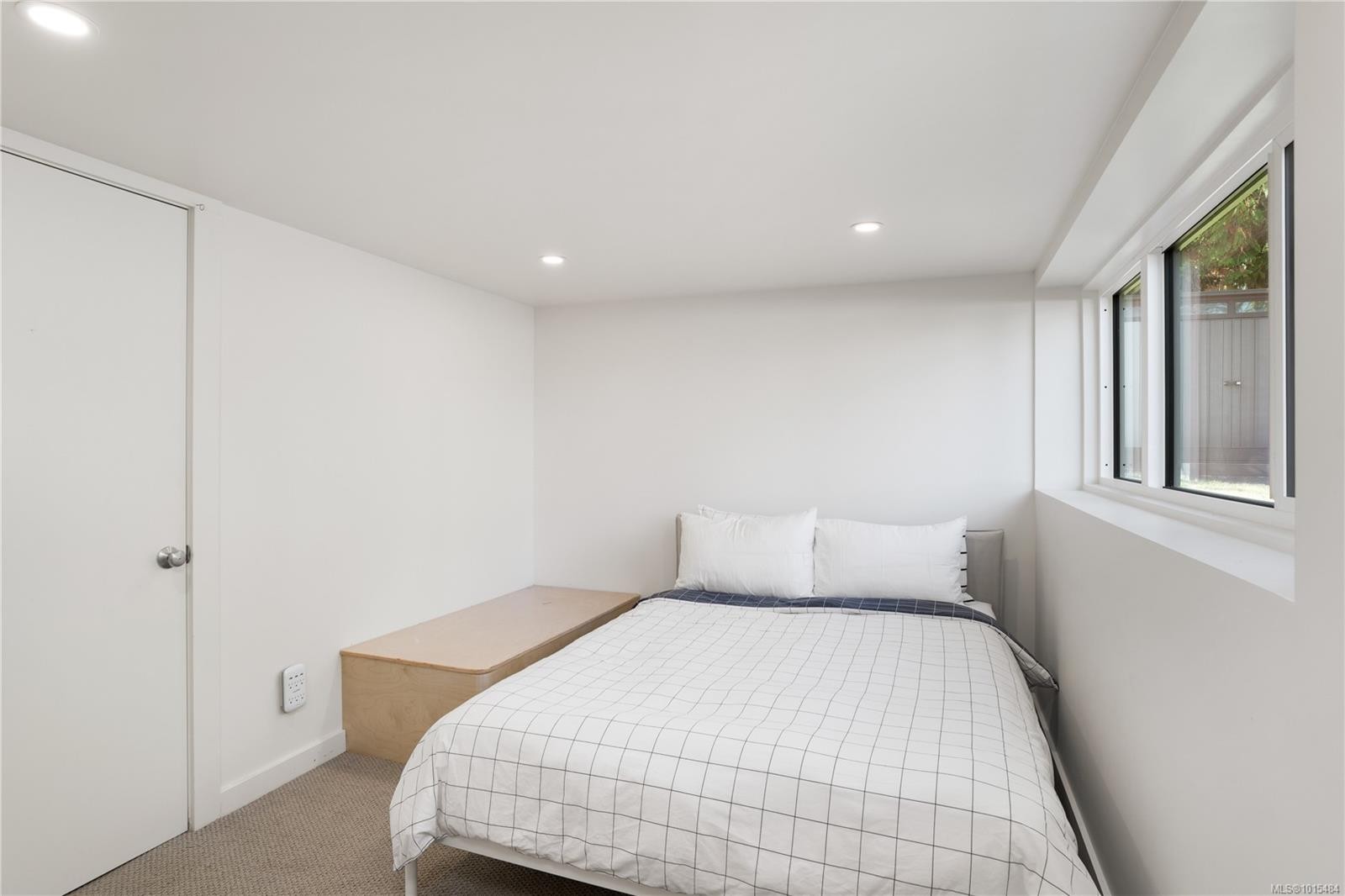 5276 Parker Ave, Saanich, BC