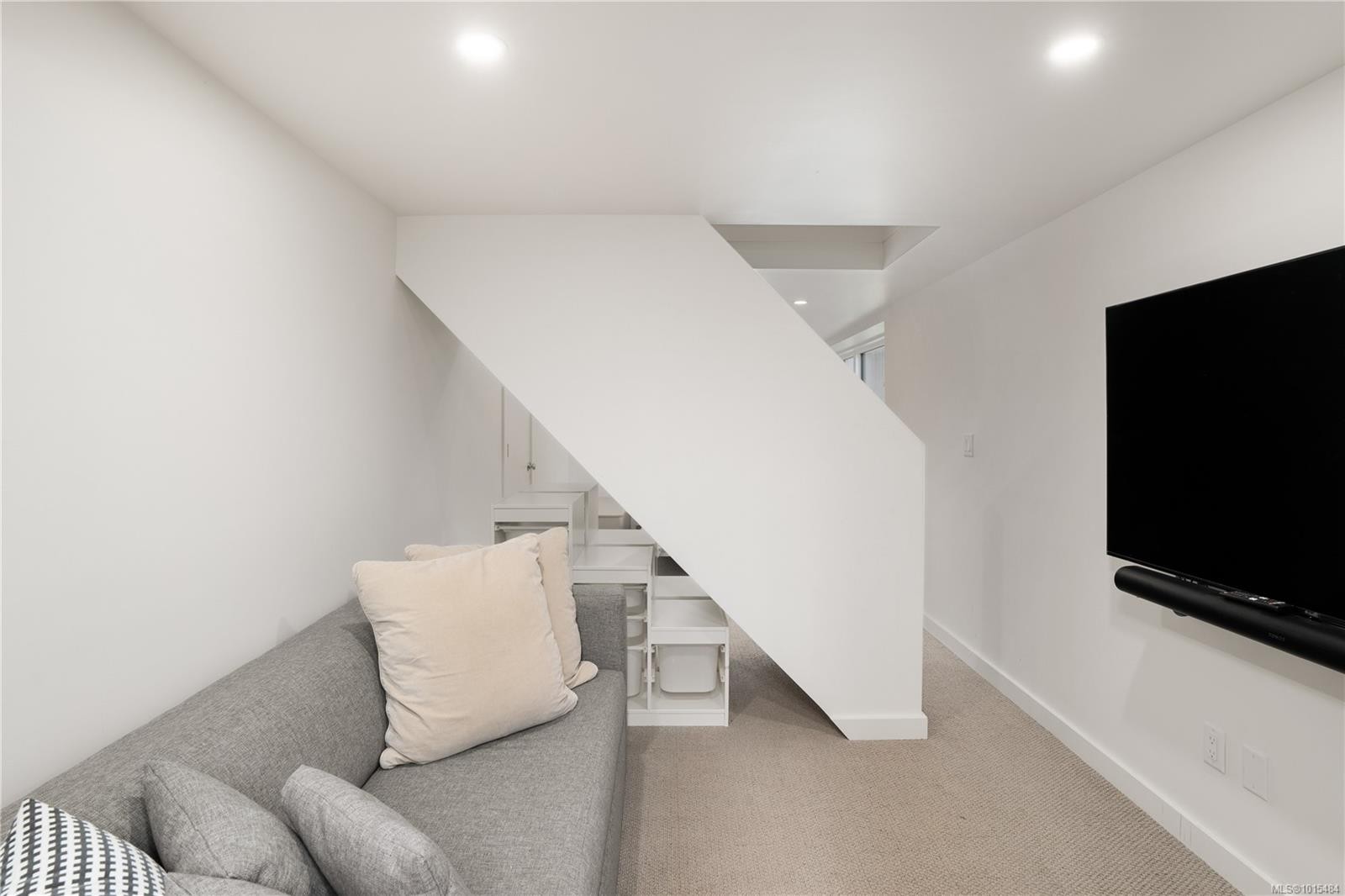 5276 Parker Ave, Saanich, BC