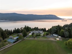 1257 Cherry Point Rd Cowichan Bay, BC V0R 1N2
