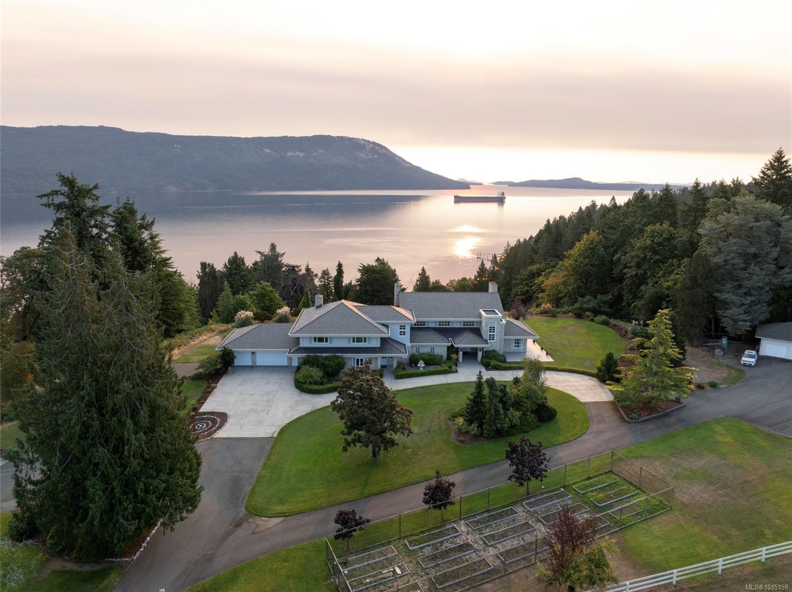 1257 Cherry Point Rd, Cowichan Bay, BC