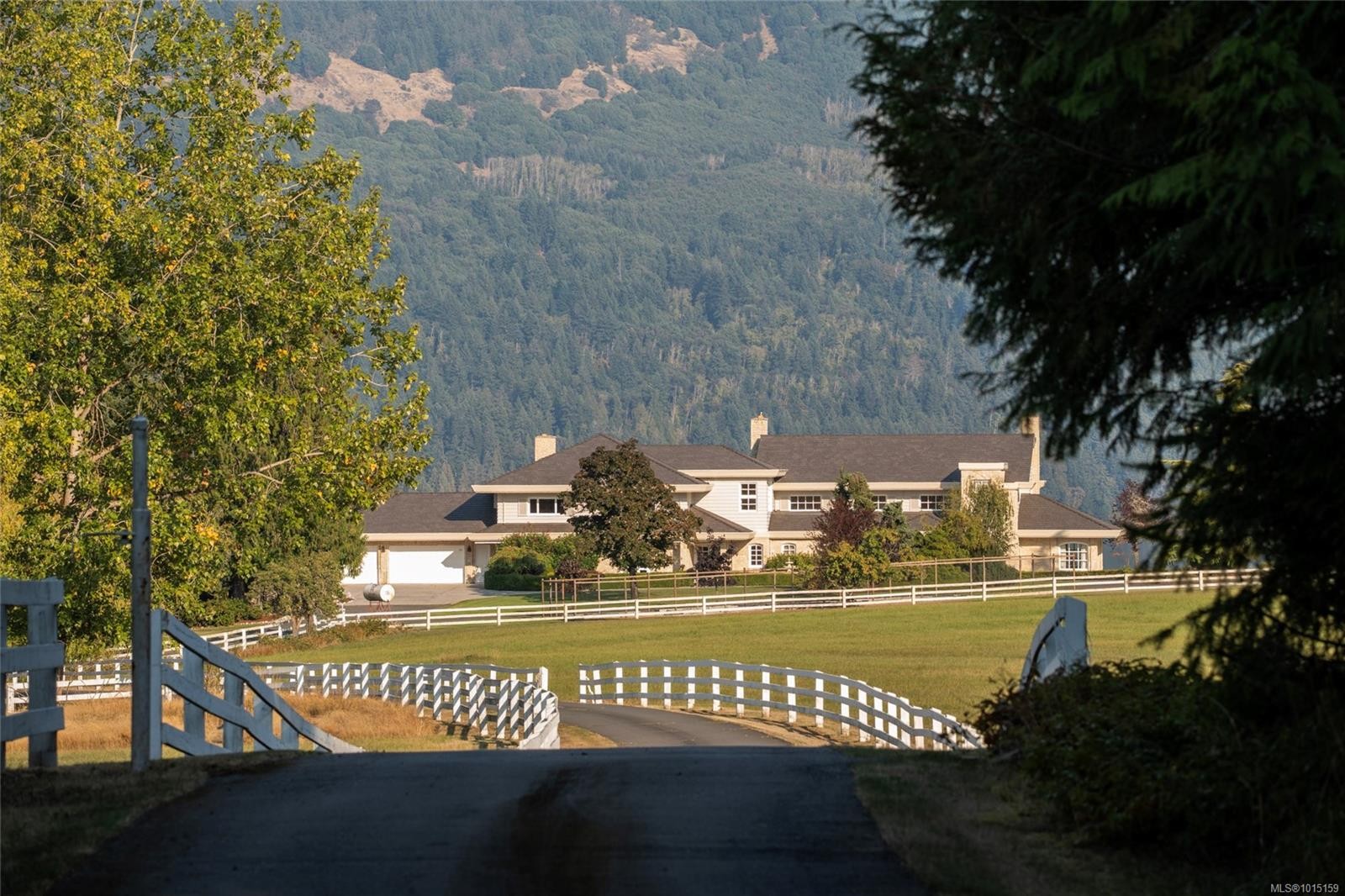 1257 Cherry Point Rd, Cowichan Bay, BC