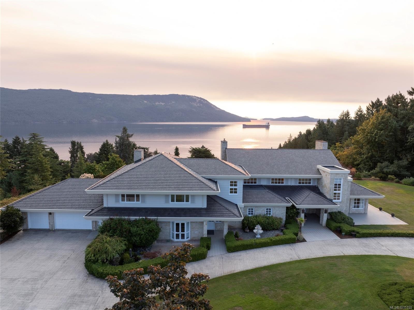 1257 Cherry Point Rd, Cowichan Bay, BC