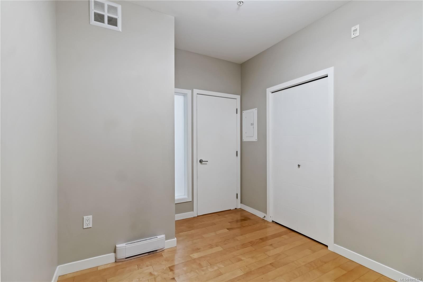 608-924 Esquimalt Rd, Esquimalt, BC - Indoor Photo Showing Other Room