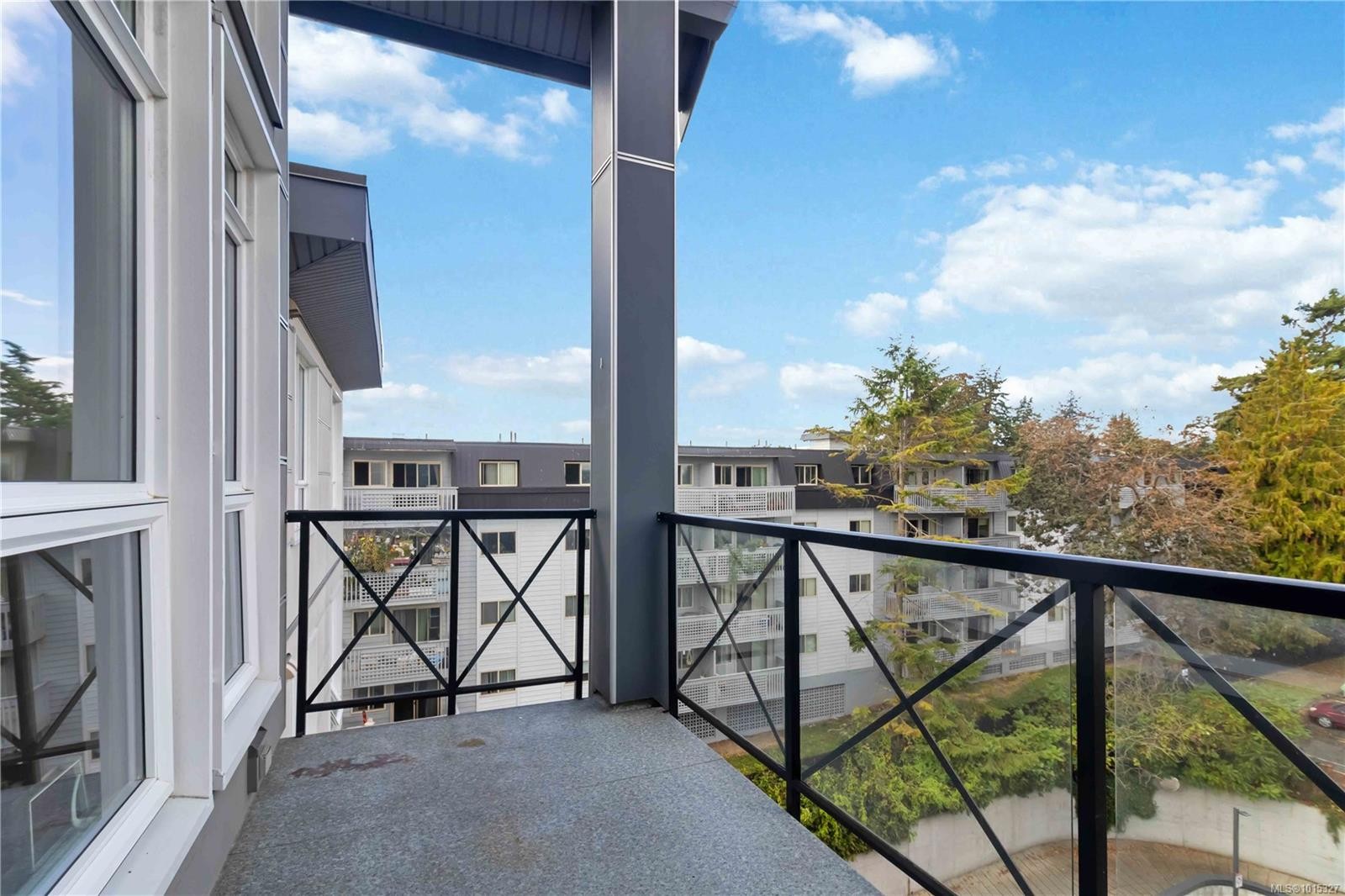 608-924 Esquimalt Rd, Esquimalt, BC - Outdoor With Exterior