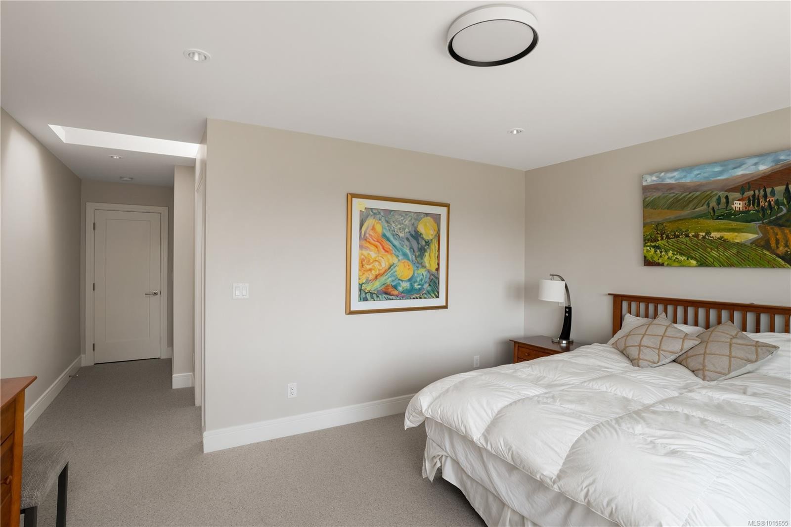 3819 Beachview Pl, Saanich, BC