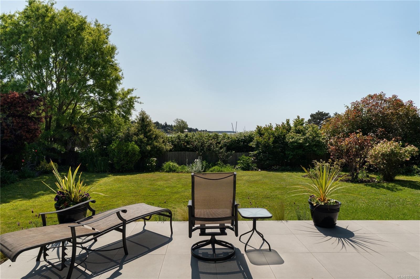 3819 Beachview Pl, Saanich, BC