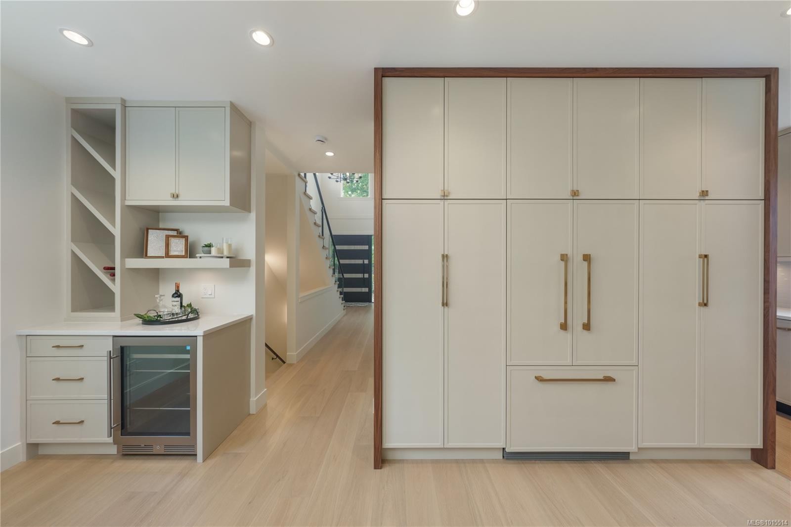 1772 Chandler Ave, Victoria, BC