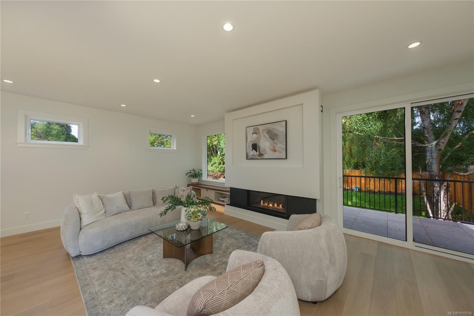 1772 Chandler Ave, Victoria, BC