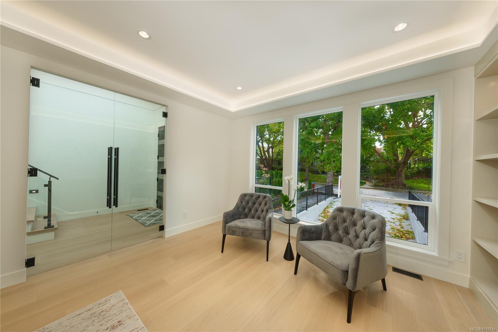 1772 Chandler Ave, Victoria, BC