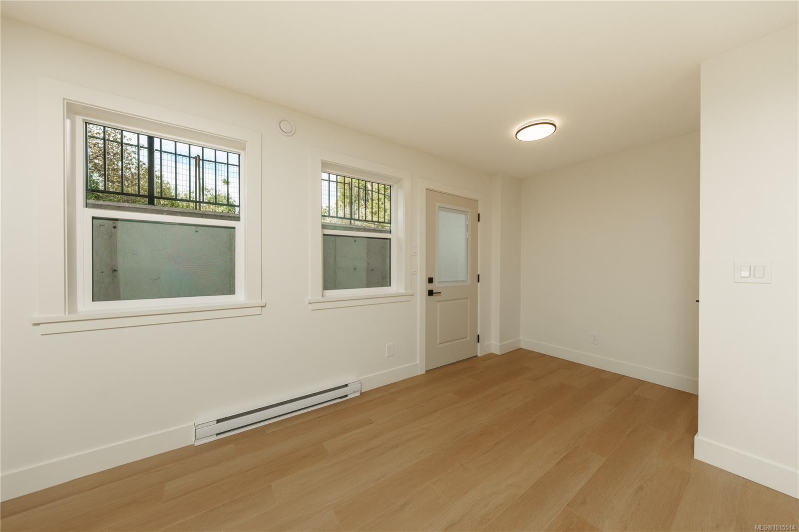 1772 Chandler Ave, Victoria, BC