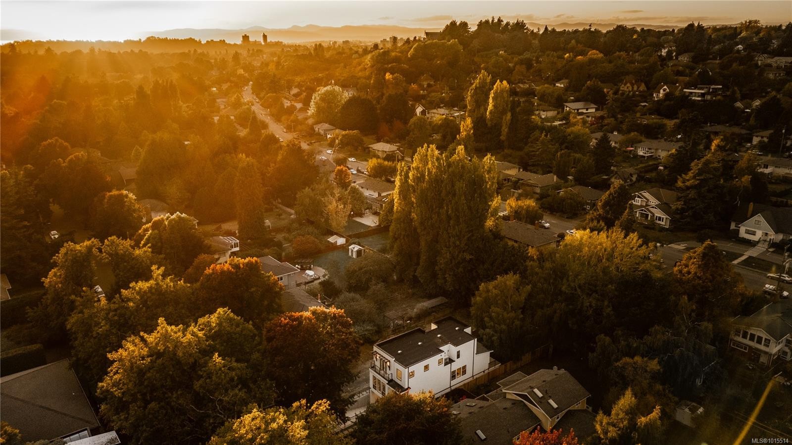 1772 Chandler Ave, Victoria, BC