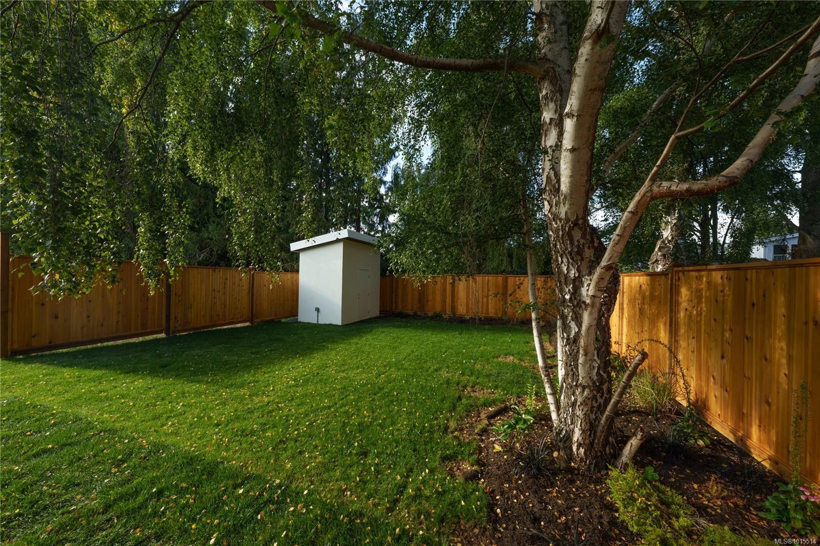 1772 Chandler Ave, Victoria, BC