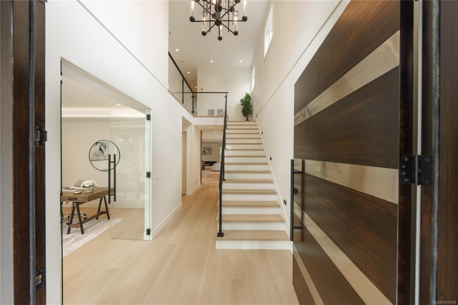 1772 Chandler Ave, Victoria, BC