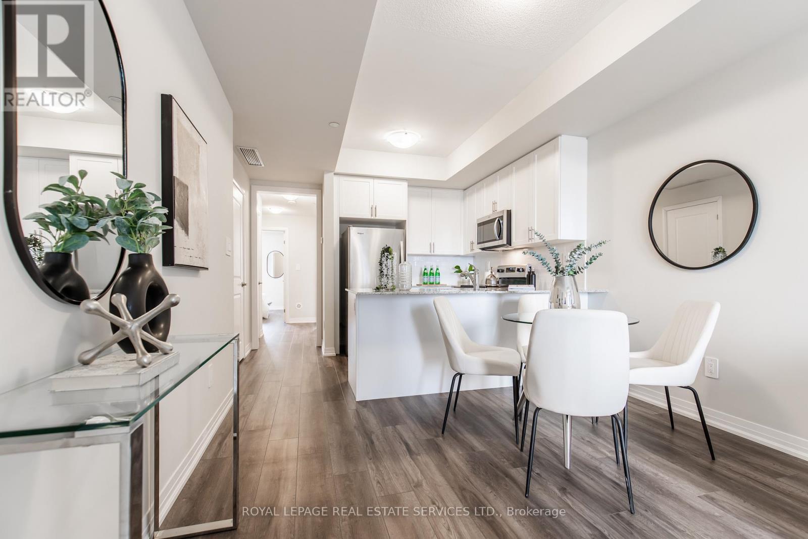 112 - 1597 Rose Way, Milton, ON - Indoor