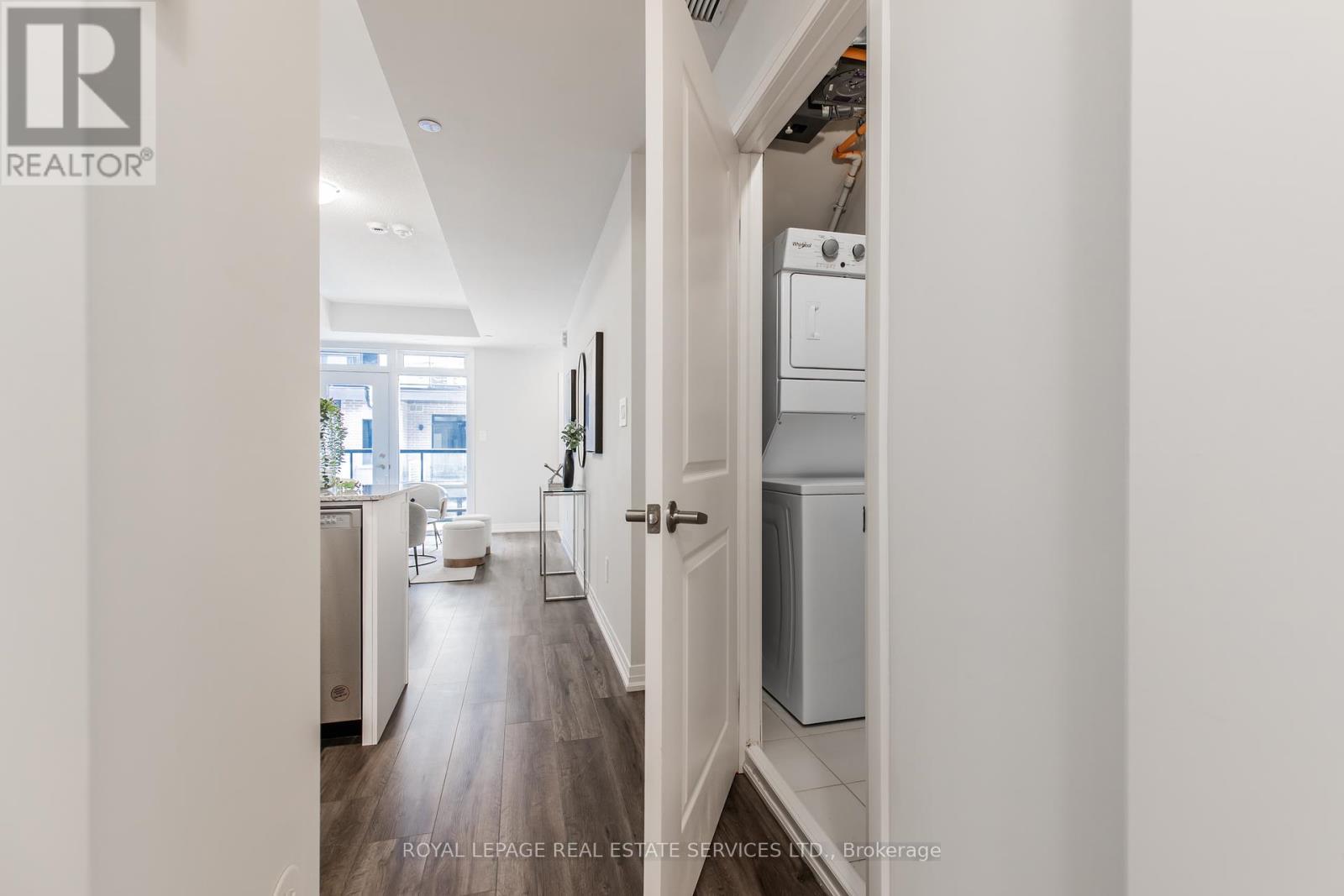 112 - 1597 Rose Way, Milton, ON - Indoor Photo Showing Other Room