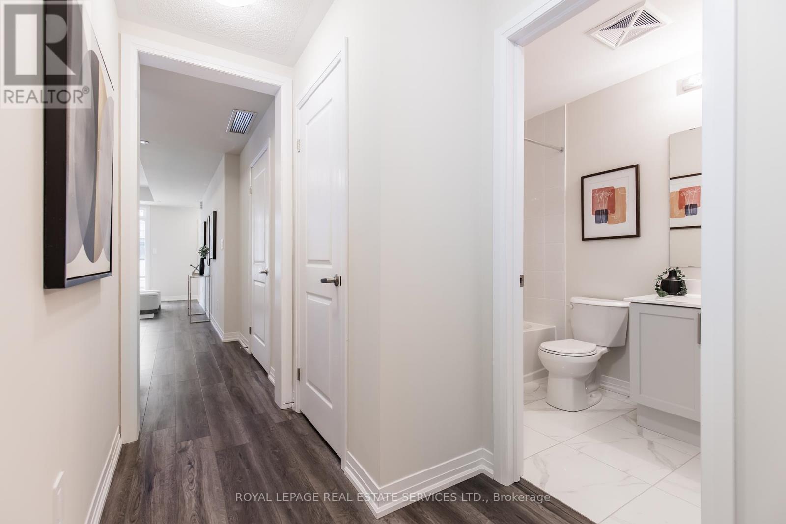 112 - 1597 Rose Way, Milton, ON - Indoor Photo Showing Bathroom