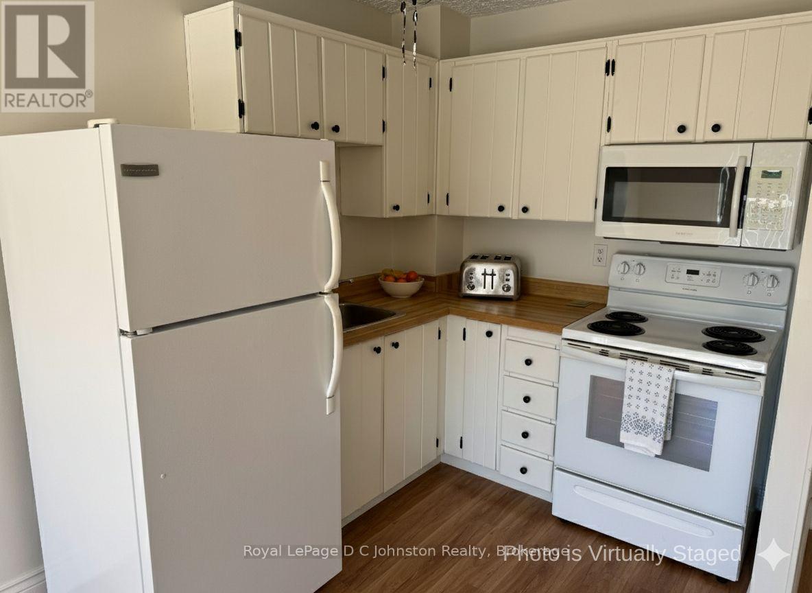 303 - 229 Adelaide Street, Saugeen Shores, ON - Indoor Photo Showing Kitchen