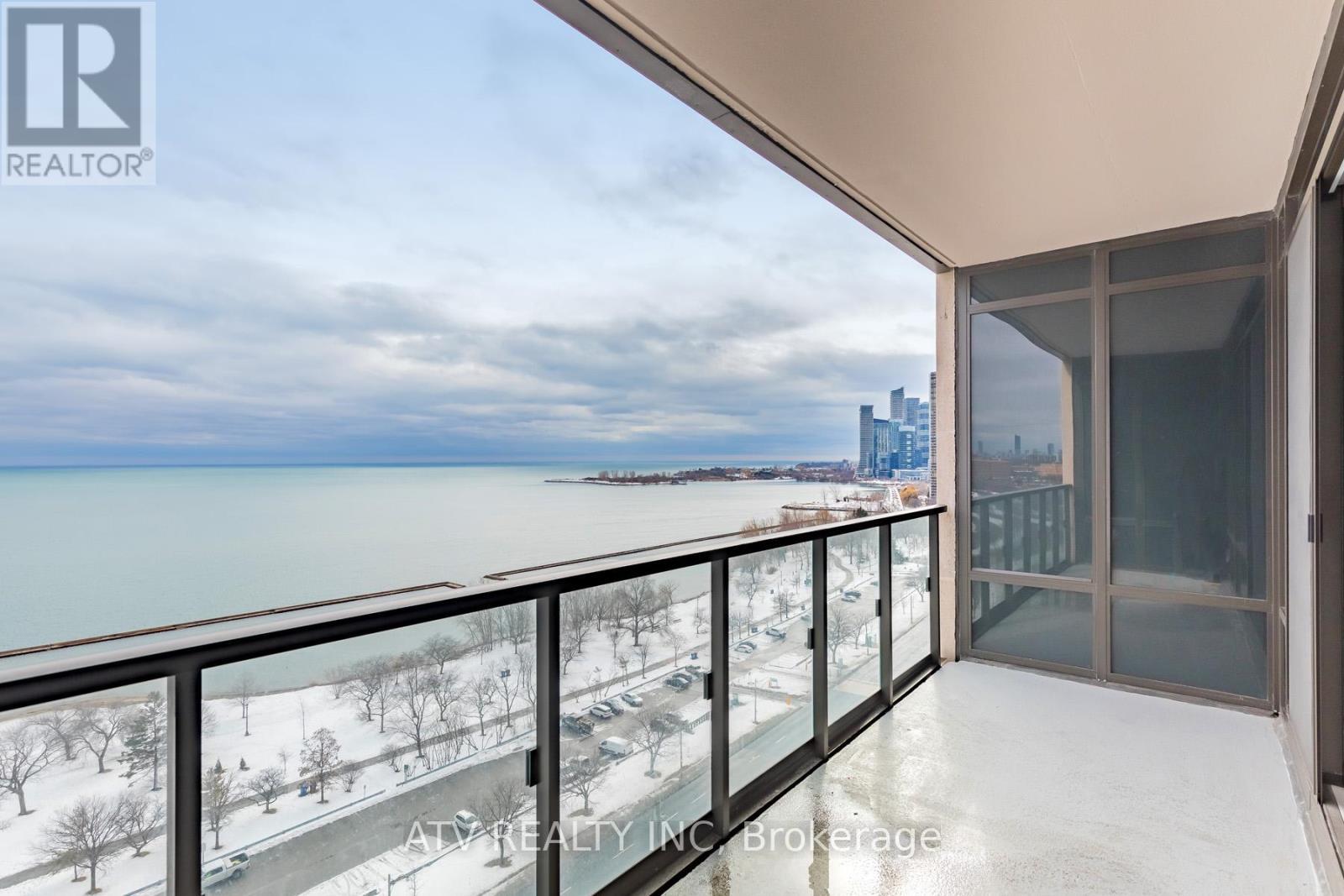 1810 - 1926 Lake Shore Boulevard W, Toronto, ON - Outdoor With Body Of Water With Balcony With View With Exterior