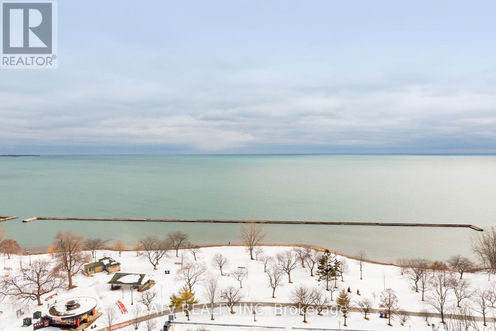1810 - 1926 Lake Shore Boulevard W, Toronto, ON - Outdoor With Body Of Water With View