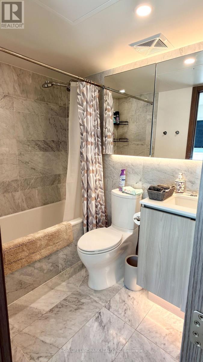 911 - 19 Bathurst Street, Toronto, ON - Indoor Photo Showing Bathroom