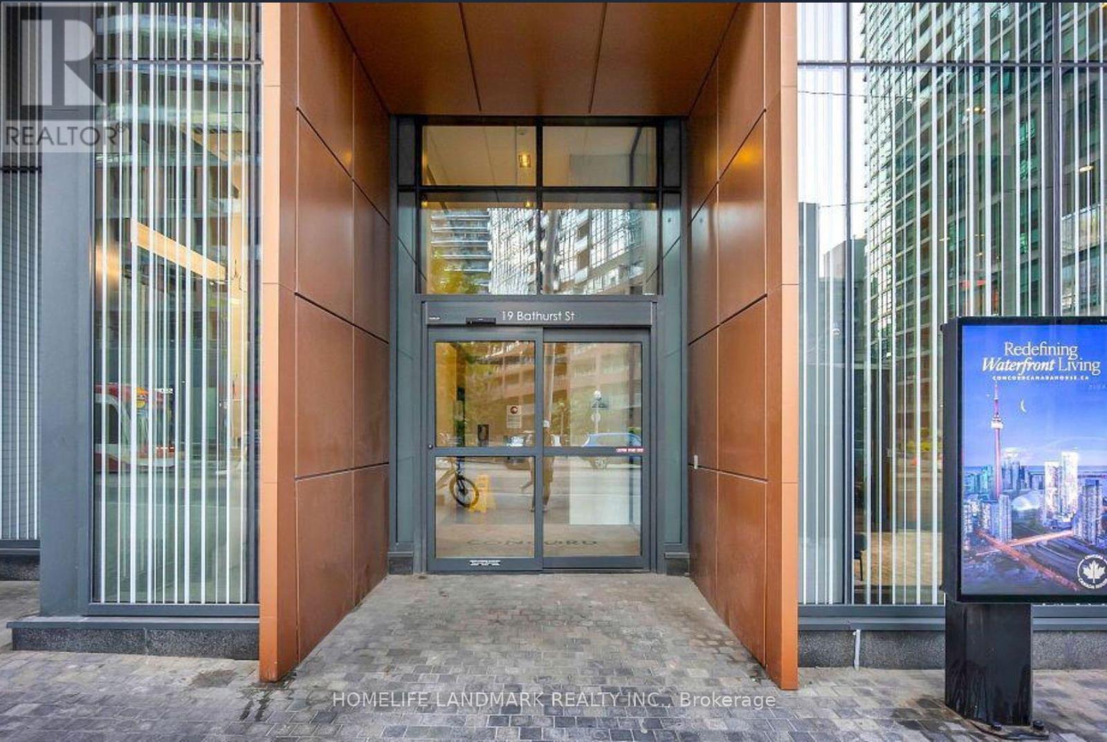 911 - 19 Bathurst Street, Toronto, ON - With Exterior