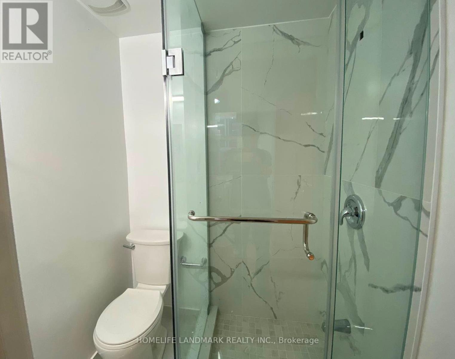 #5 - 353 Spadina Avenue, Toronto, ON - Indoor Photo Showing Bathroom