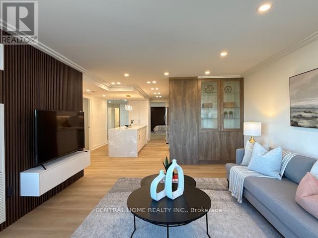 Family room - 1707 - 55 Skymark Drive, Toronto, ON - Indoor Photo Showing Living Room