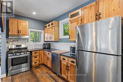 Stylish & functional kitchen -