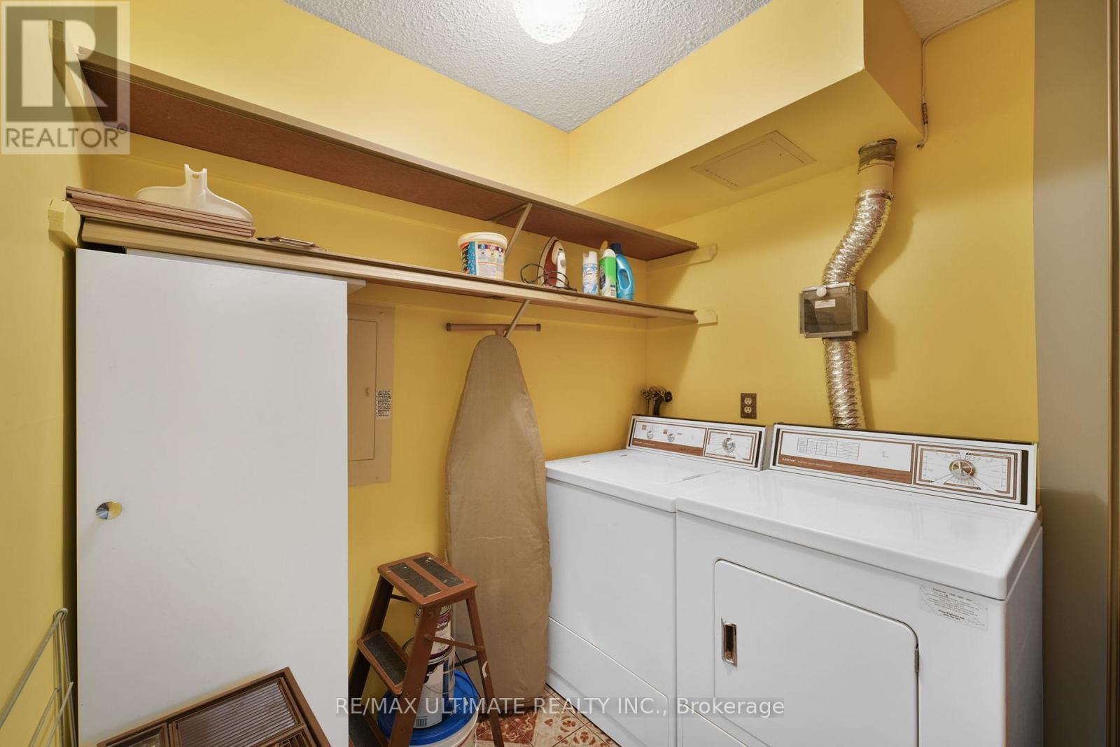 Ph5 - 3131 Bridletowne Circle, Toronto, ON - Indoor Photo Showing Laundry Room