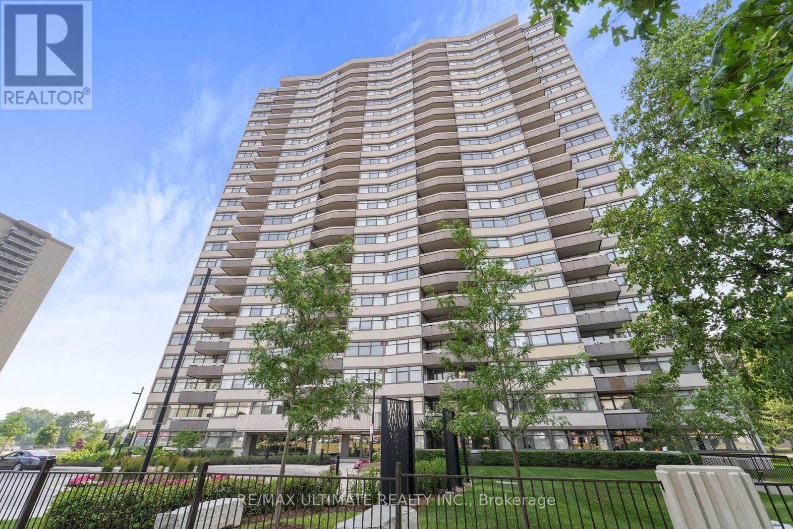 Ph5 - 3131 Bridletowne Circle, Toronto, ON - Outdoor With Balcony With Facade