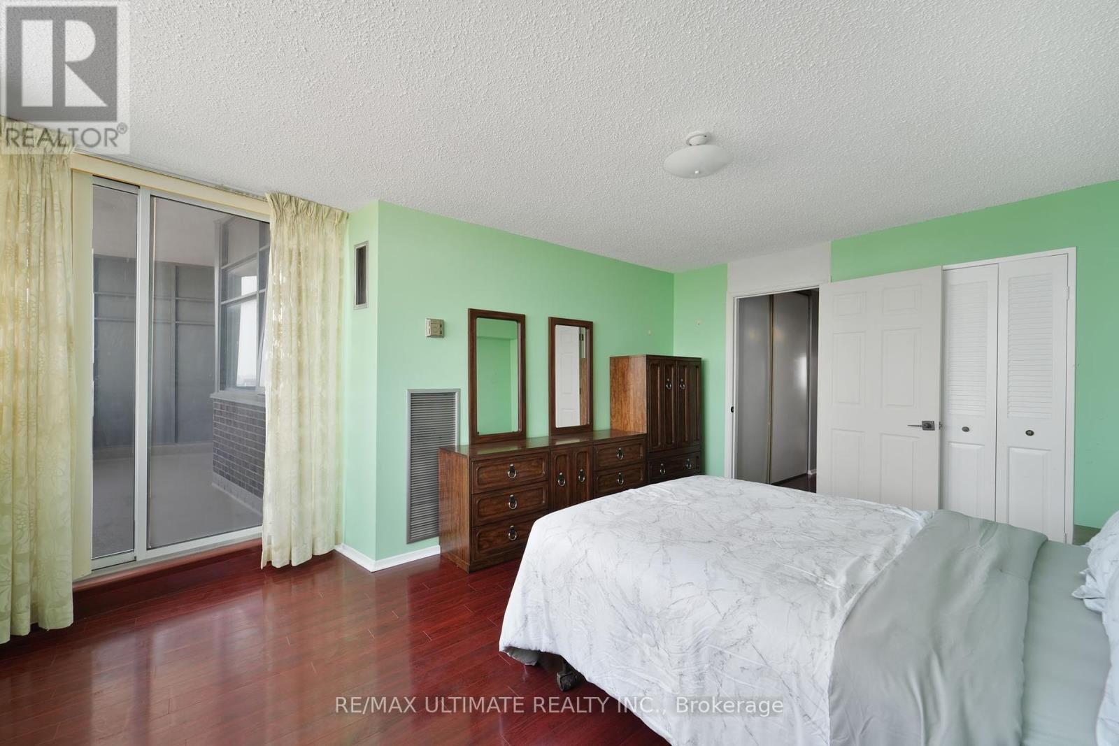 Ph5 - 3131 Bridletowne Circle, Toronto, ON - Indoor Photo Showing Bedroom