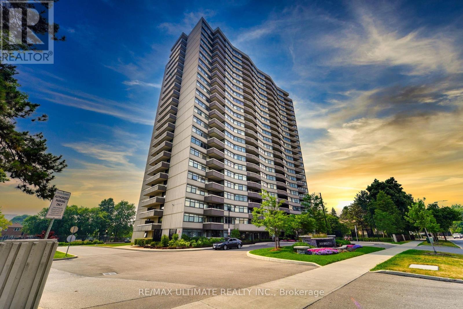 Ph5 - 3131 Bridletowne Circle, Toronto, ON - Outdoor With Balcony With Facade