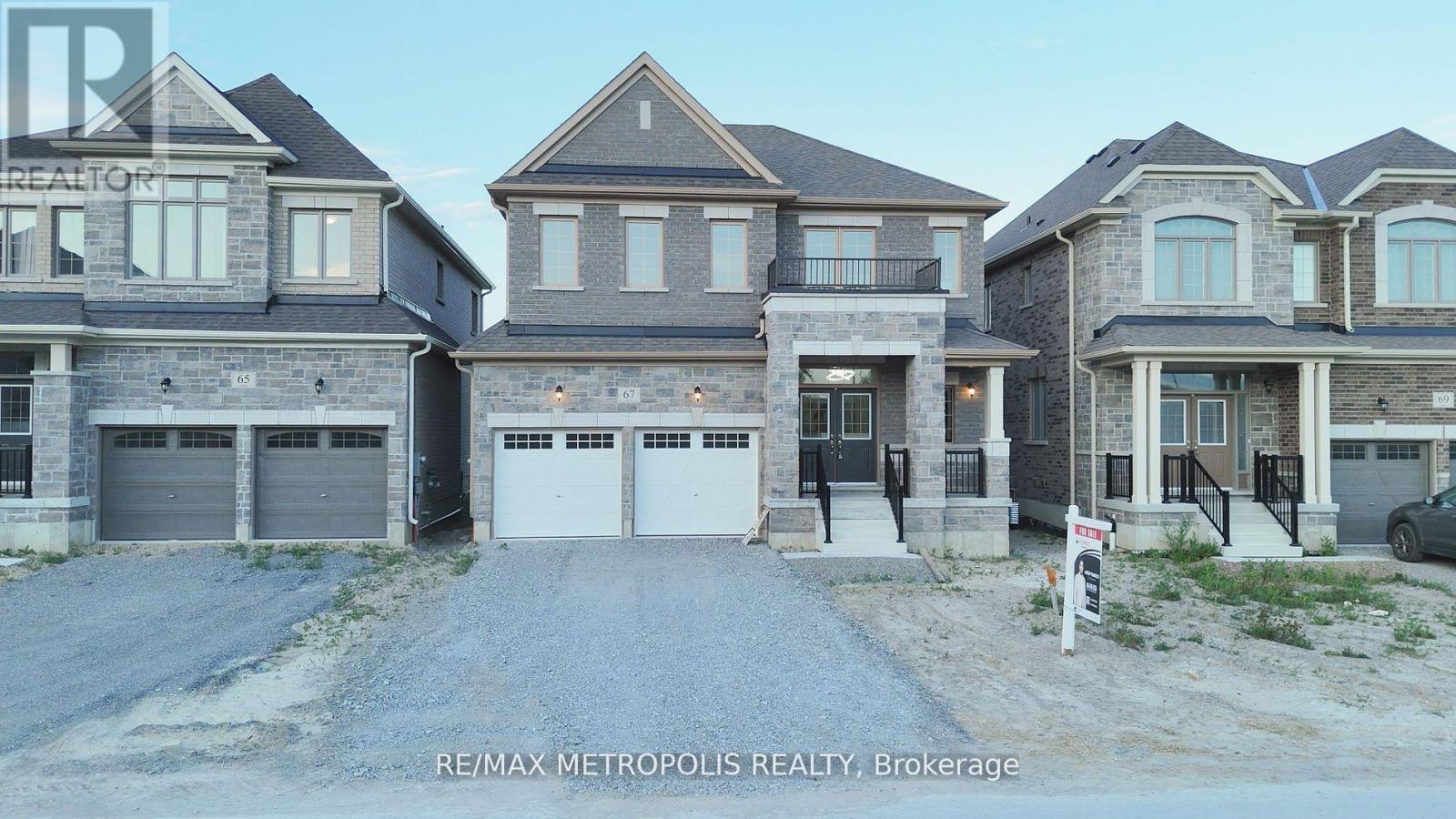 67 Brethet Heights, New Tecumseth, ON - Outdoor With Facade