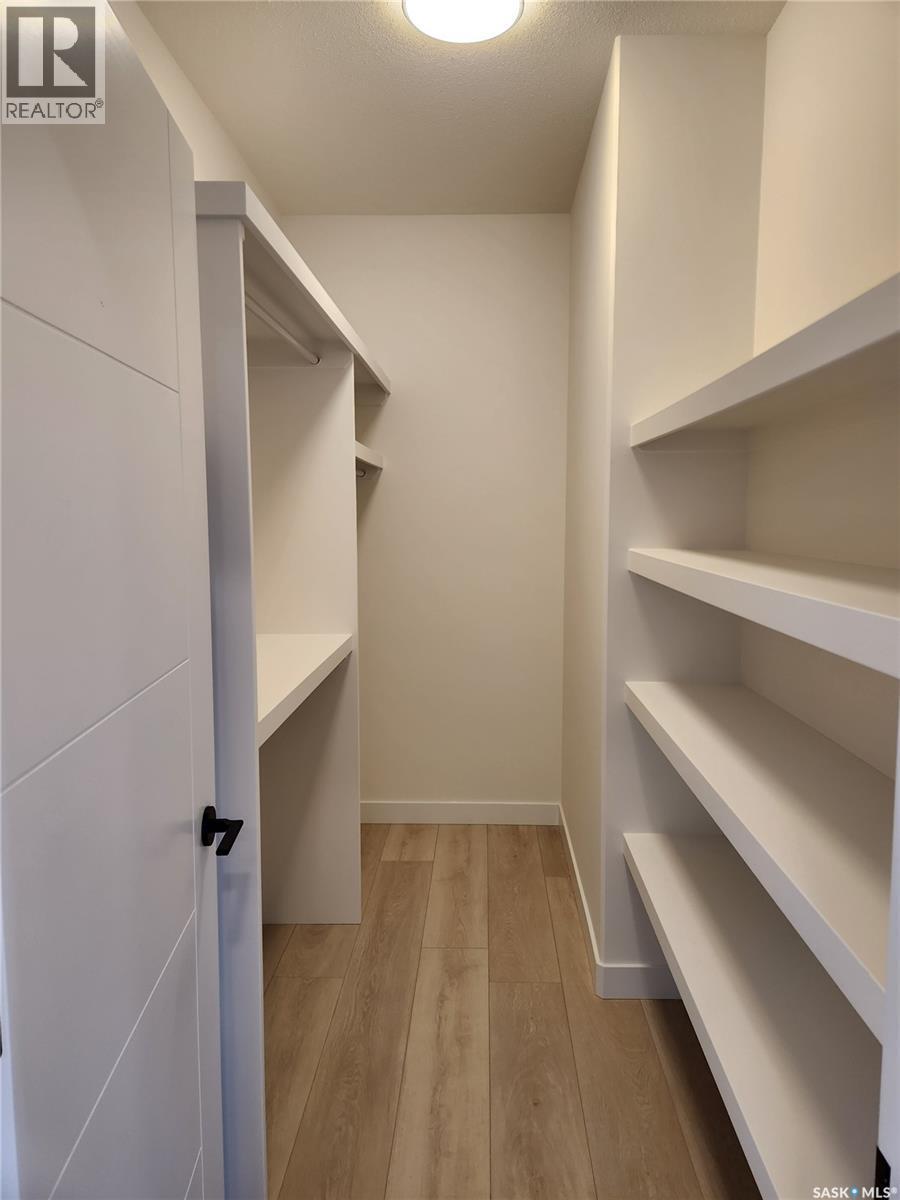 241 Carriage Drive, Rudy Rm No. 284, SK - Indoor With Storage