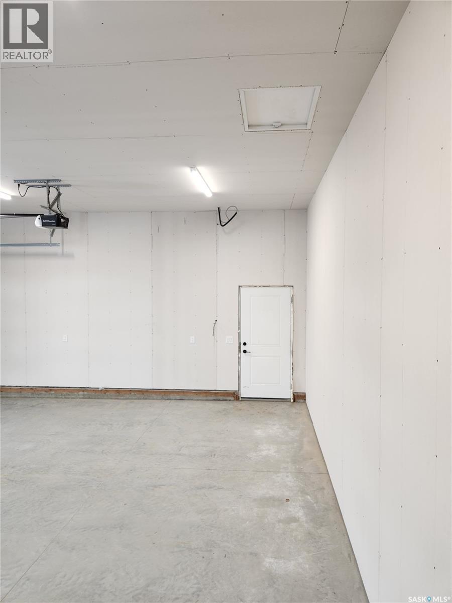 241 Carriage Drive, Rudy Rm No. 284, SK - Indoor Photo Showing Other Room