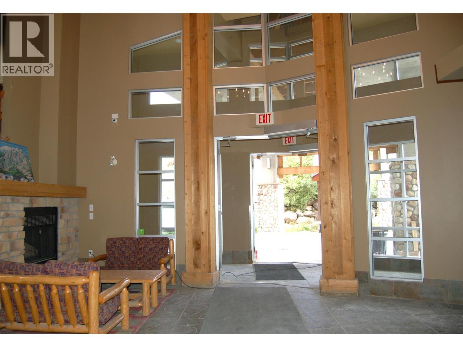 Main Entry - 5340 Big White Road Unit# 328, Big White, BC - Indoor Photo Showing Other Room