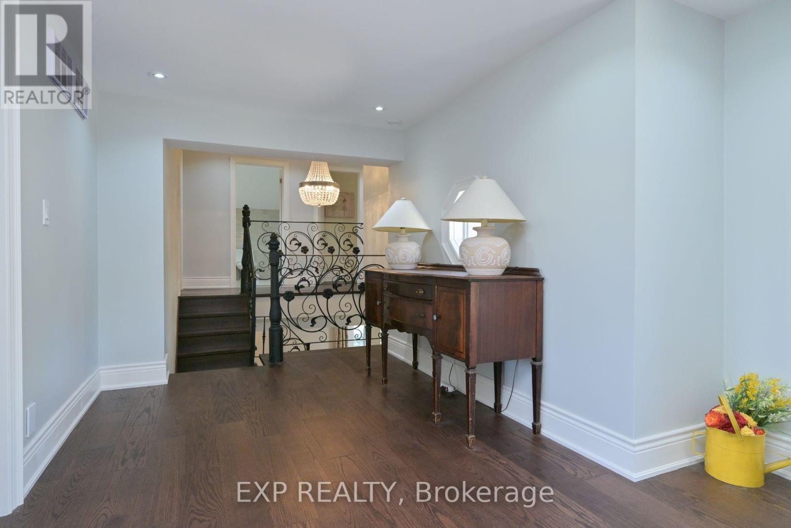 12 Mill Street, Amaranth, ON - Indoor Photo Showing Other Room