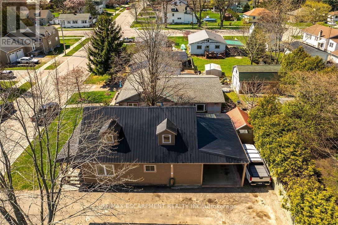 109 Mcnab Street E, Norfolk, ON - Outdoor