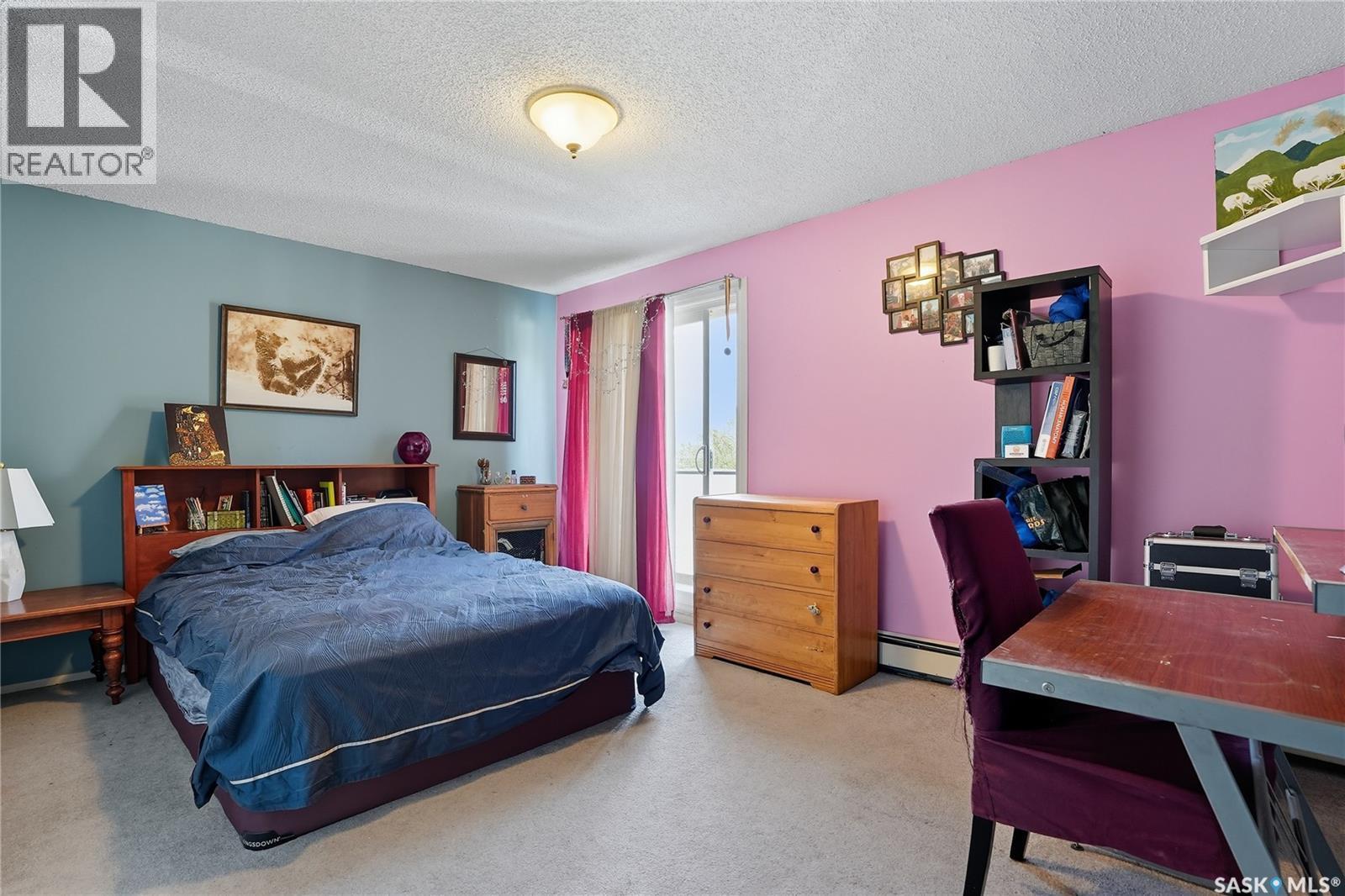 304 423 4Th Avenue N, Saskatoon, SK - Indoor Photo Showing Bedroom