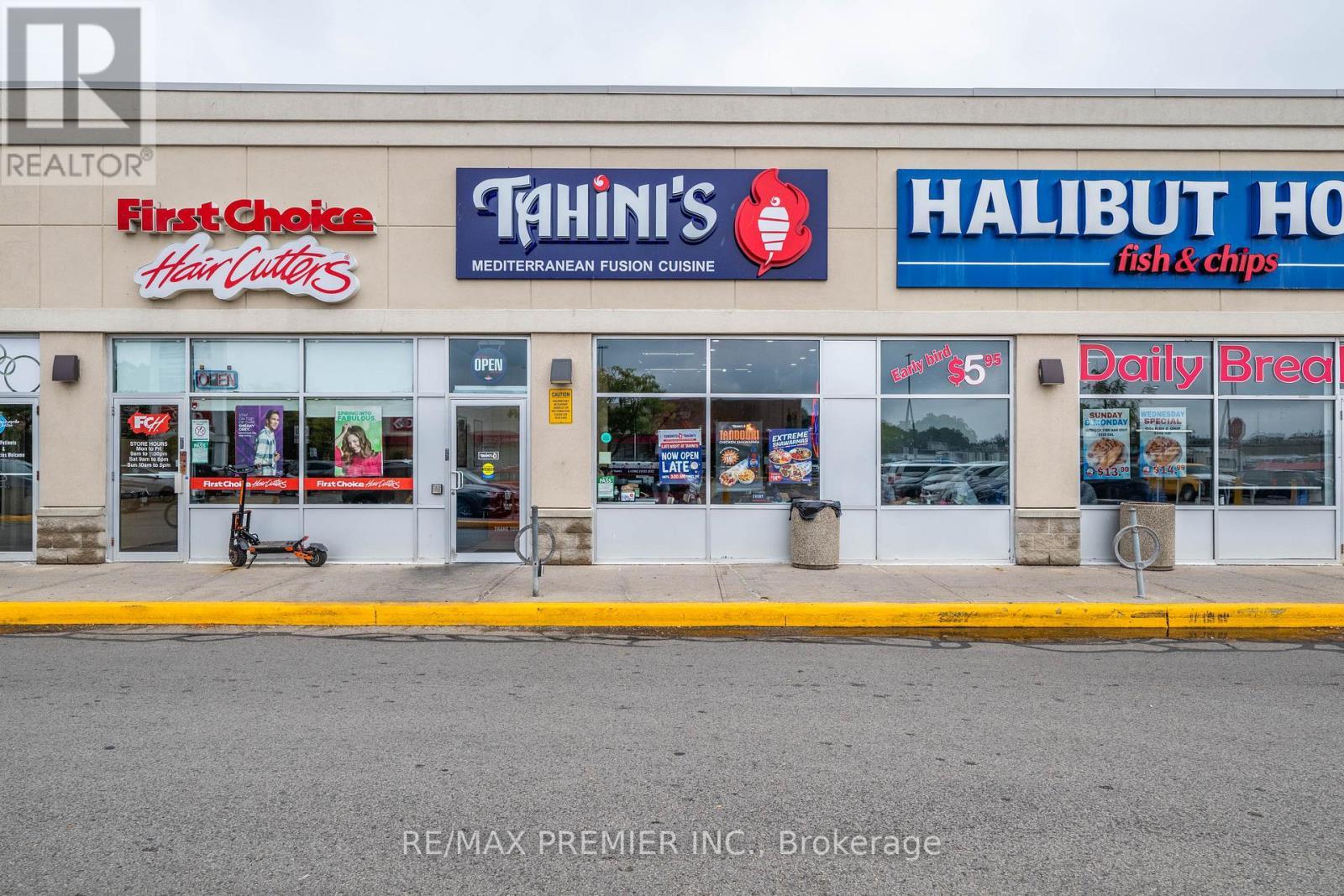 104 - 2151 St. Clair Avenue W, Toronto, ON