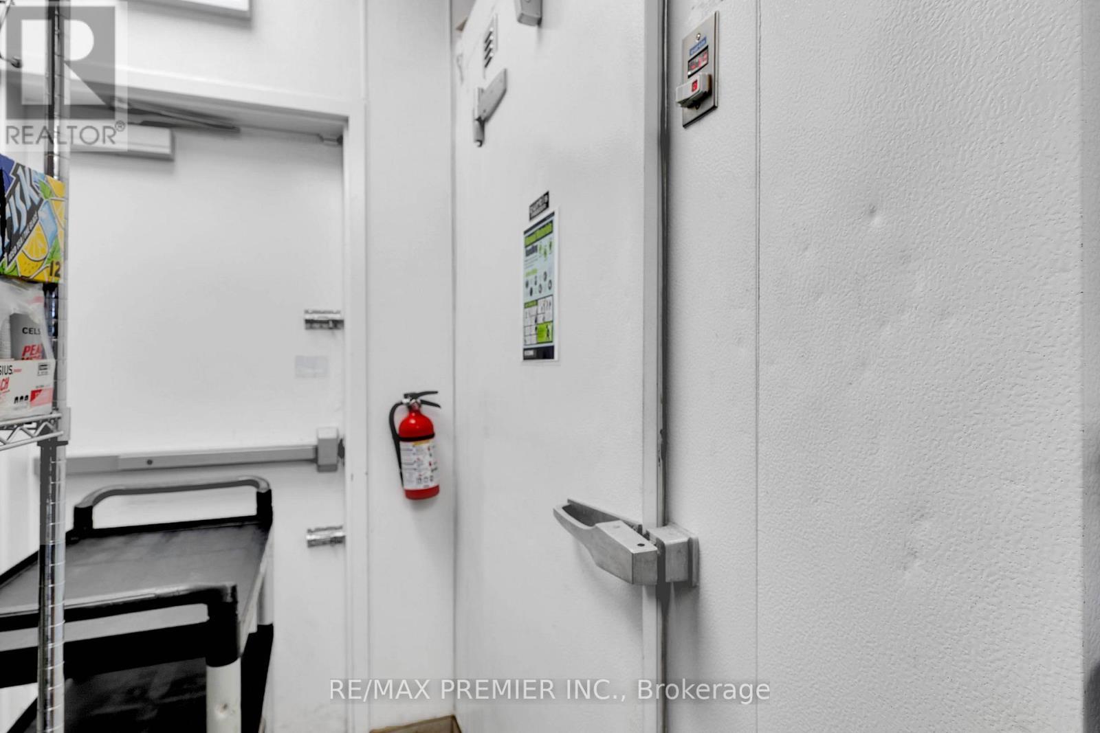 104 - 2151 St. Clair Avenue W, Toronto, ON