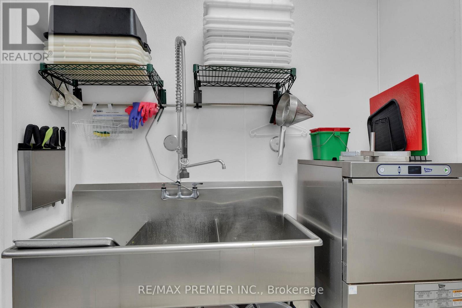 104 - 2151 St. Clair Avenue W, Toronto, ON