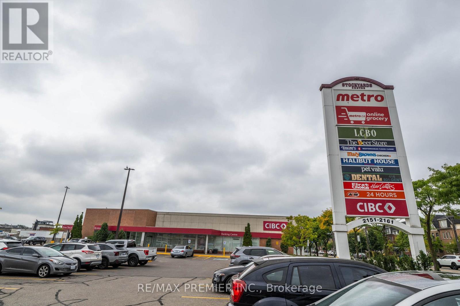 104 - 2151 St. Clair Avenue W, Toronto, ON