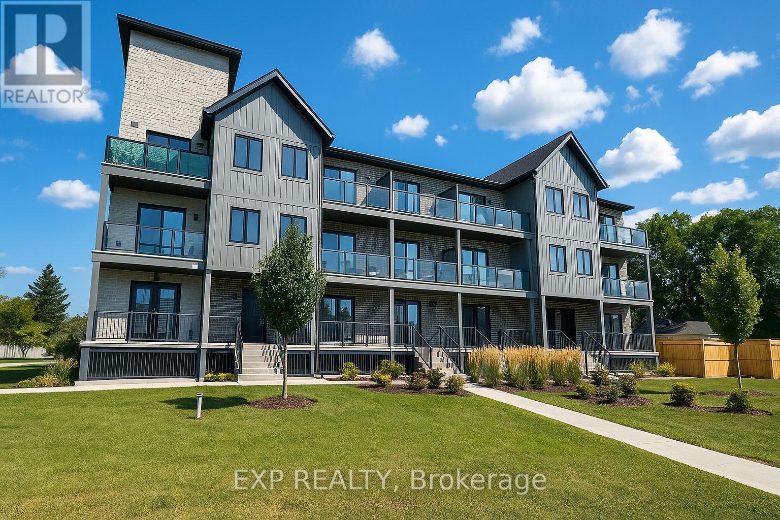 721 Franklin Boulevard, Cambridge, ON - Outdoor With Facade