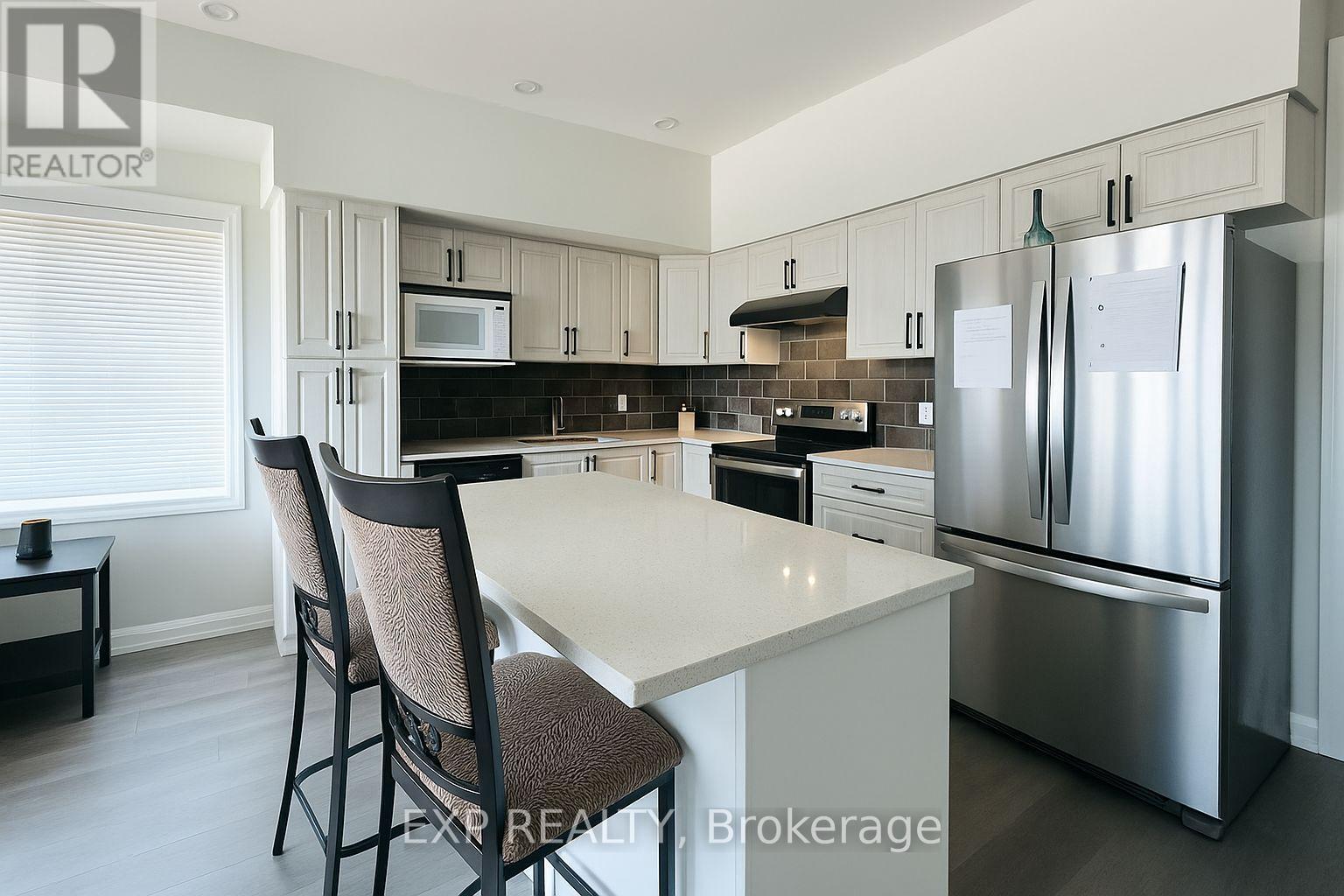 721 Franklin Boulevard, Cambridge, ON - Indoor Photo Showing Kitchen