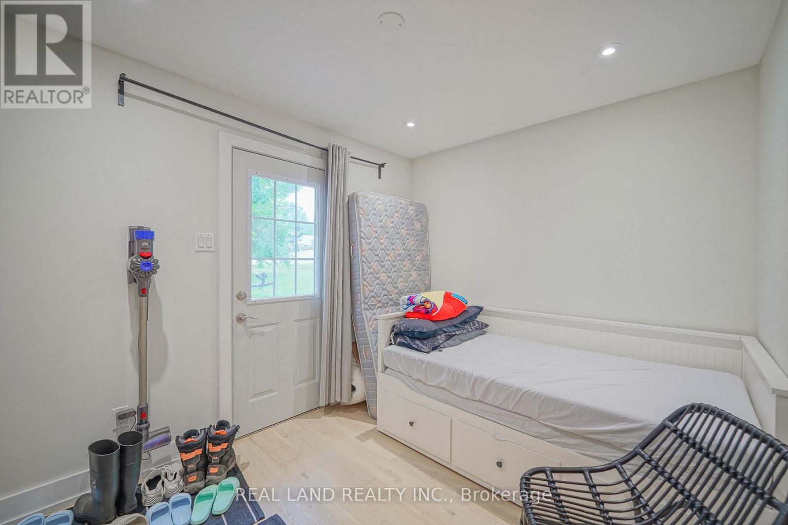 21 Marilyn Crescent, Kawartha Lakes, ON - Indoor