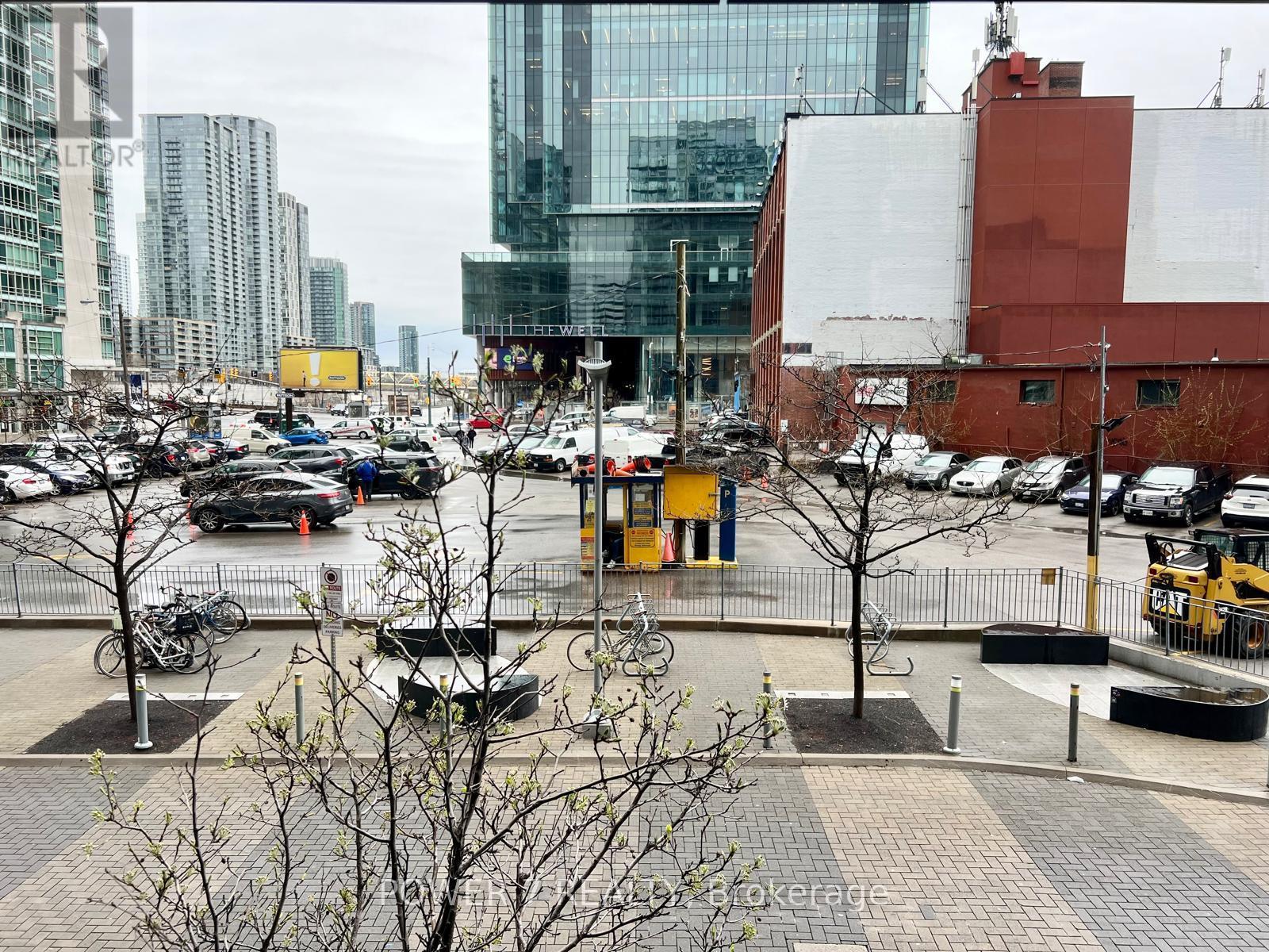 102 - 352 Front Street W, Toronto, ON - Outdoor